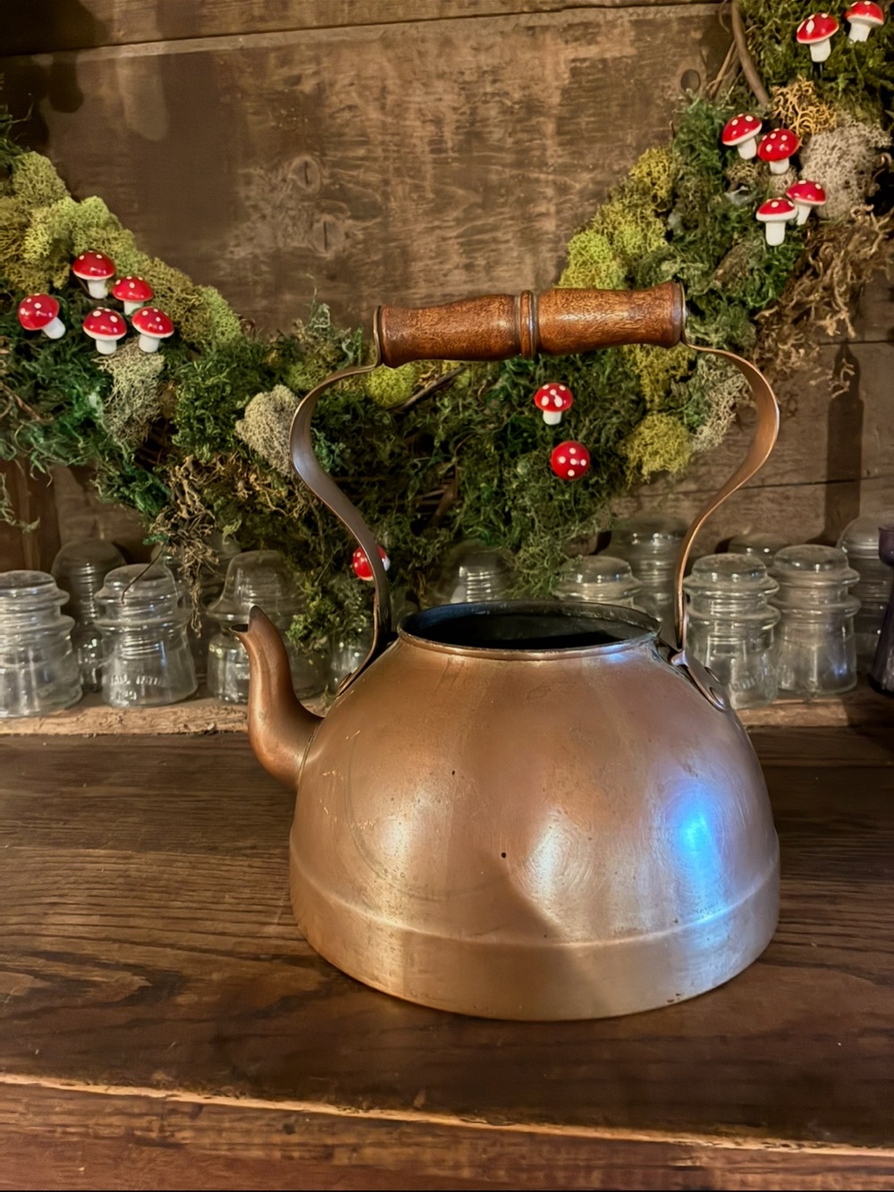 Vintage Style Copper Teakettle with Wooden Handle
